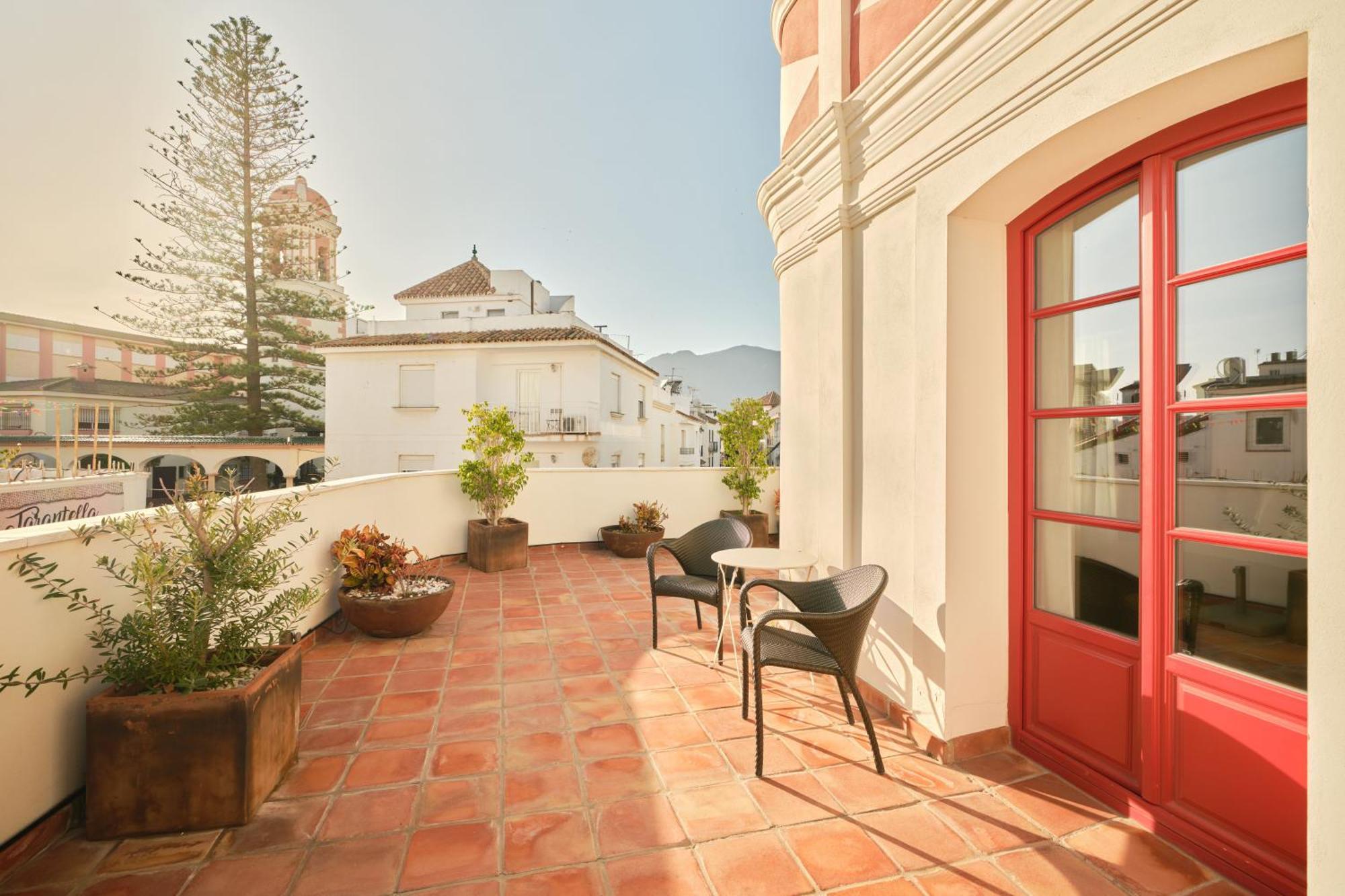 Hotel Silken El Pilar Andalucia Estepona Exterior foto