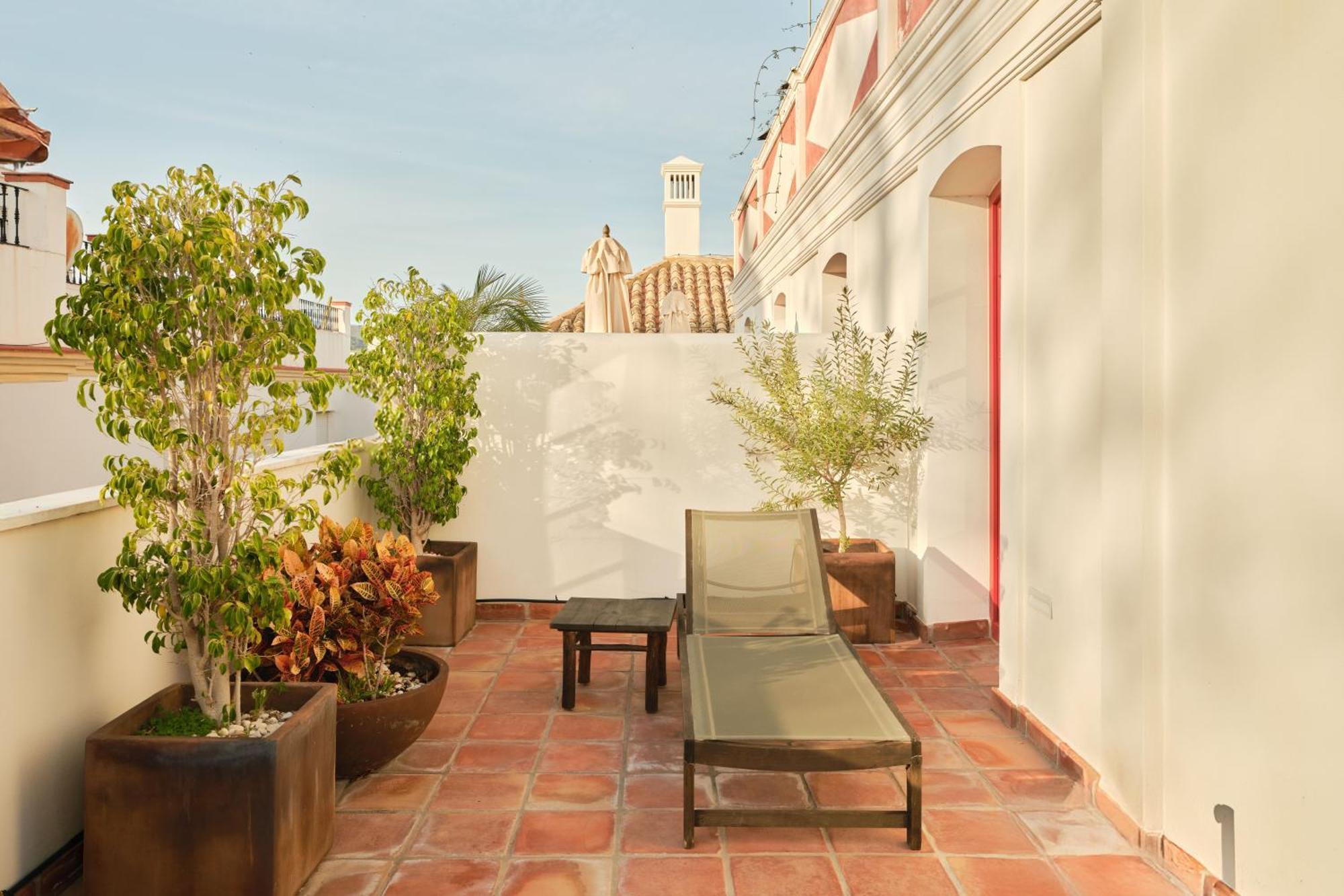 Hotel Silken El Pilar Andalucia Estepona Exterior foto